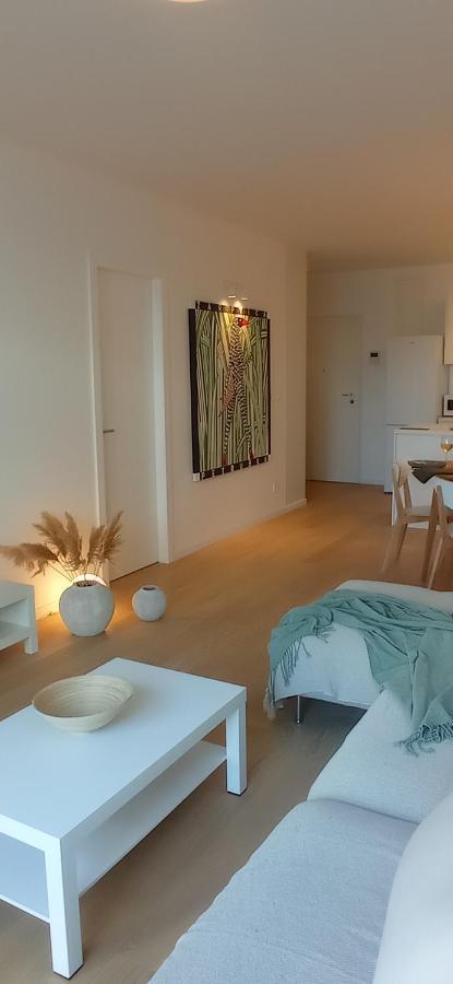 Apartment With Private Pool Split Eksteriør bilde