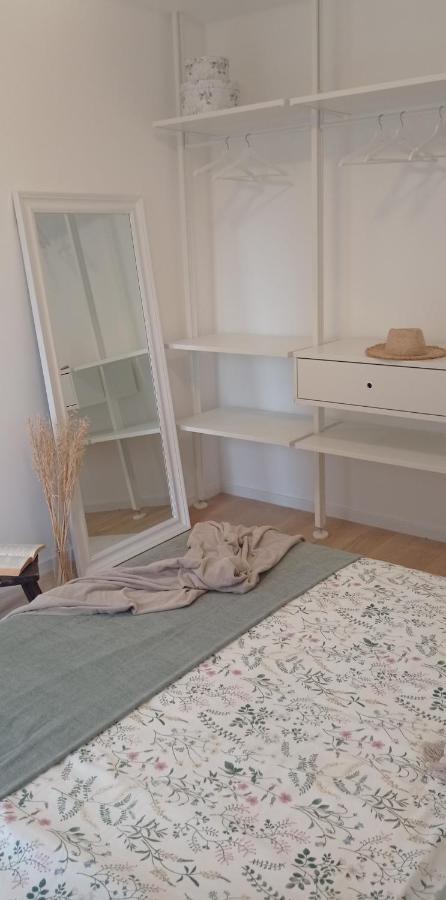 Apartment With Private Pool Split Eksteriør bilde