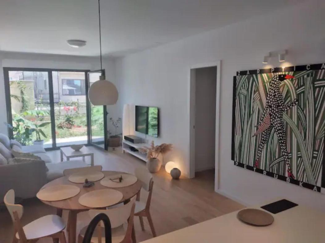 Apartment With Private Pool Split Eksteriør bilde