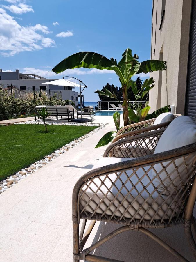 Apartment With Private Pool Split Eksteriør bilde