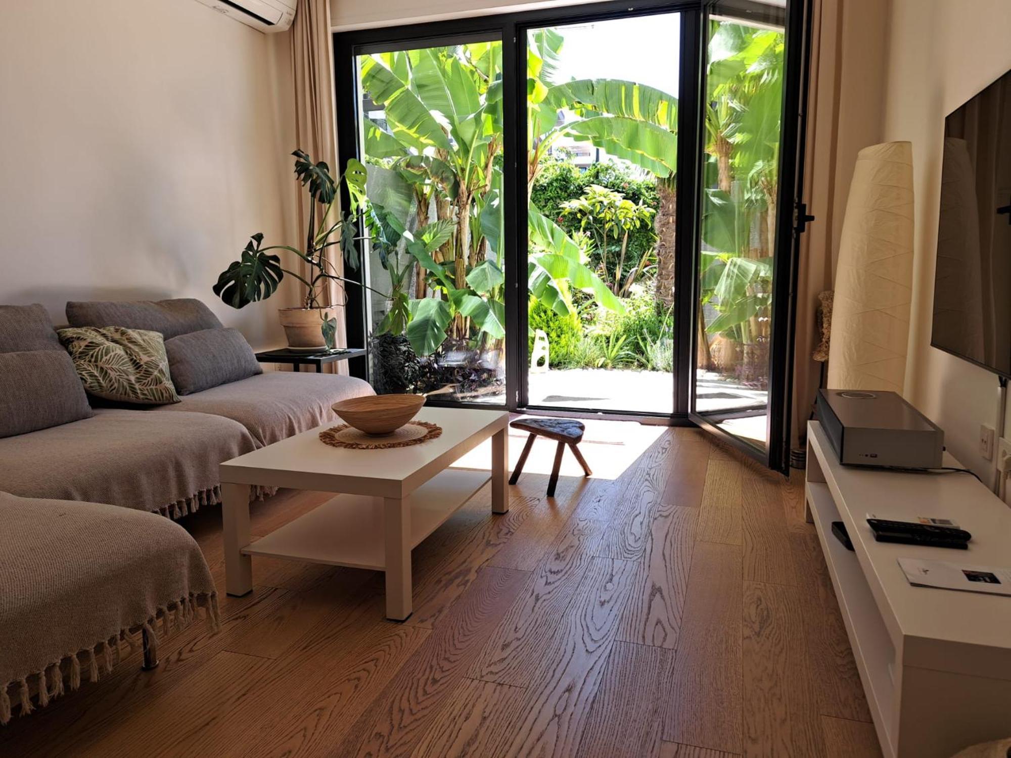 Apartment With Private Pool Split Eksteriør bilde